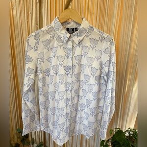 White Madison Mathew’s cotton long sleeve button down blue floral block print